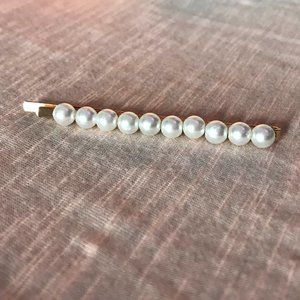 Gold Hair Pin with Pearls